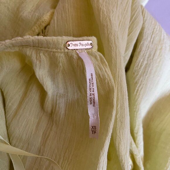 Free People Size XS Maria Embroidered Top Pale Yellow Cropped Blouse Lace - Picture 2 of 13